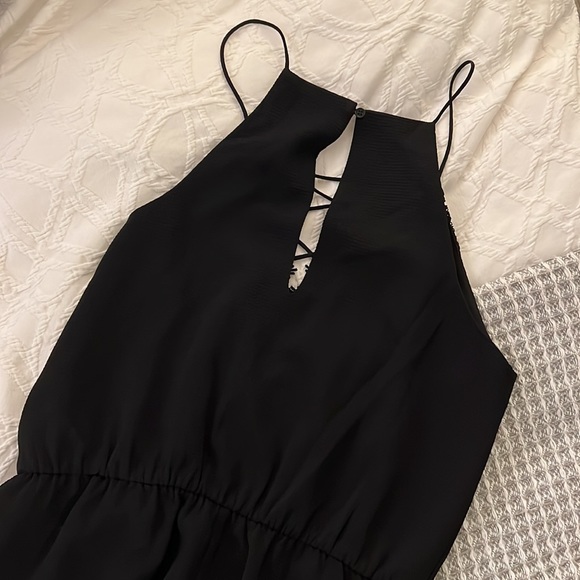 WAYF Black Short Romper (size xs) - Picture 5 of 6